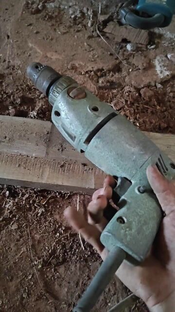 Máy khoan Hitachi V10B đã sử dụng. Mua bán Đồ chuyên dụng, Giống nuôi trồng tại Huyện Đắk Song Đắk Nông được đăng bởi Nguyễn Hải Du hình 1