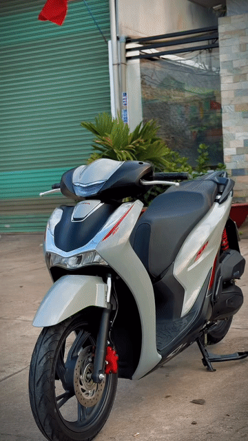 Honda SHVN 2024 125CC Xám 5000KM. Mua bán Xe máy tại Huyện Trảng Bom Đồng Nai được đăng bởi Phạm Minh An hình 1