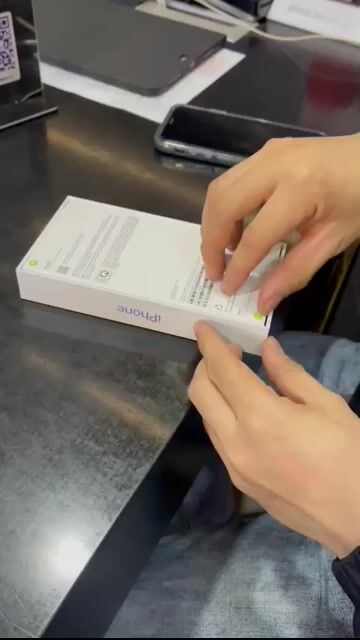 Apple iPhone 16 128GB Quốc tế. Mua bán Điện thoại tại Quận Cầu Giấy Hà Nội được đăng bởi anh thái hình 1