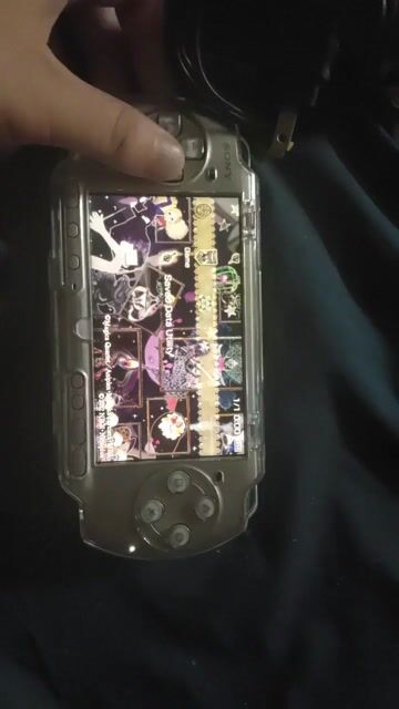 Máy chơi game Sony PSP 3000 128GB Bạc 95%. Mua bán Thiết bị chơi game tại Quận Ba Đình Hà Nội được đăng bởi Dung Hoang hình 1
