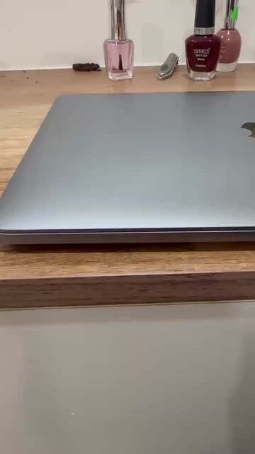 Apple MacBook Pro M2 13.3 inch 8GB/250GB. Mua bán Laptop tại Quận Hải Châu Đà Nẵng được đăng bởi Duyên Lê hình 1