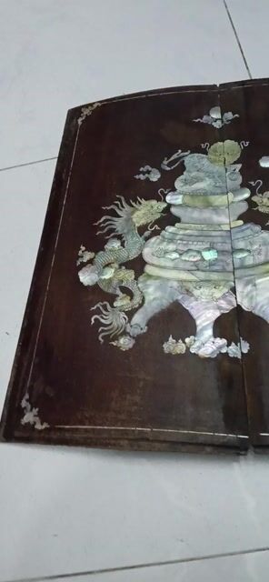 Tranh gỗ cẩn trai cổ xưa nứt đôi 47x44 cm pas 280k. Mua bán Đồ sưu tầm, đồ cổ tại Quận 8 Tp Hồ Chí Minh được đăng bởi nguyễn phúc hậu hình 1
