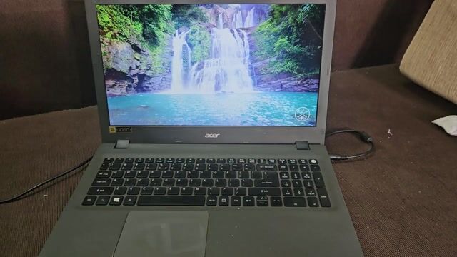 Acer E5 574 i5 6200U 8GB/128GB SSD Đen. Mua bán Laptop tại Quận 8 Tp Hồ Chí Minh được đăng bởi Quốc Thịnh hình 1