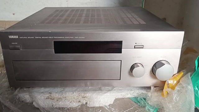 Ampli Yamaha DSP-A3090 Xám. Mua bán Tivi, Âm thanh tại Thành phố Nha Trang Khánh Hòa được đăng bởi Huynh Anh Tú hình 1