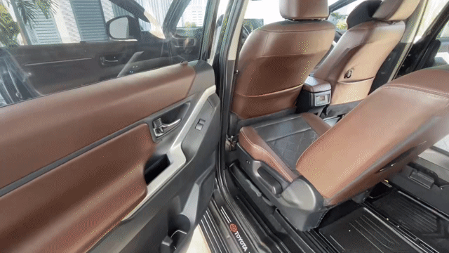 Toyota Innova Cross HEV 2024 40.345 Chính chủ TL. Mua bán Ô tô tại Quận 12 Tp Hồ Chí Minh được đăng bởi Tran Khac Thanh hình 1