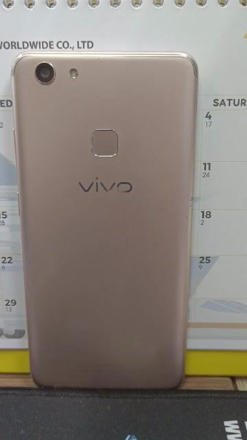 Vivo 1716 Vàng đồng Vỡ màn hình. Mua bán Điện thoại tại Quận Hà Đông Hà Nội được đăng bởi Pham Anh Tuan hình 1