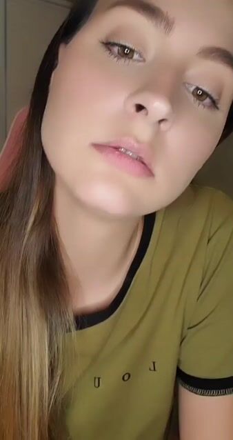 Model - Eve Moony ass