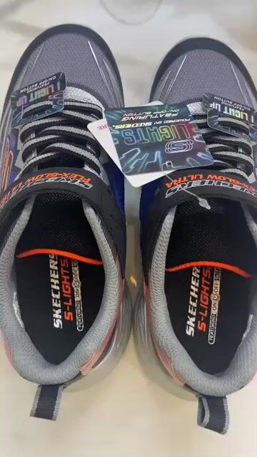 Giày thể thao Skechers trẻ em có đèn. Mua bán Mẹ và bé tại Quận 11 Tp Hồ Chí Minh được đăng bởi thiem hình 1