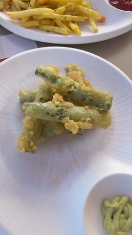 Tempura green beans at Latitude 32°