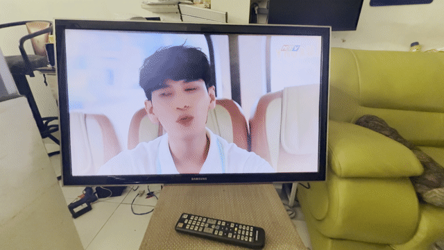 Tivi LED Samsung 37 inch Kèm box Youtube. Mua bán Tivi, Âm thanh tại Quận 3 Tp Hồ Chí Minh được đăng bởi Truong Quyền hình 1