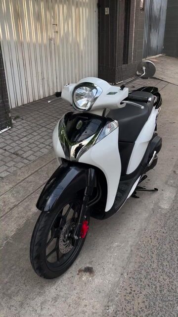 Honda SH Mode 2017 Trắng đen. Mua bán Xe máy tại Thành phố Biên Hòa Đồng Nai được đăng bởi Khiêm Đỗ hình 1