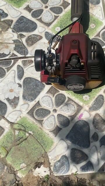 Máy cắt cỏ Maruyama MB 2300. Mua bán Đồ chuyên dụng, Giống nuôi trồng tại Huyện Mỏ Cày Nam Bến Tre được đăng bởi Kim phong hình 1