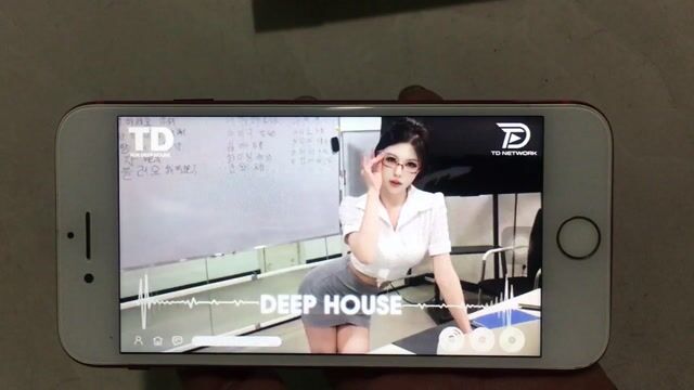 iPhone 8 64gb, vân nhạy, full chức năng, máy đẹp. Mua bán Điện thoại tại Thành phố Thủ Đức Tp Hồ Chí Minh được đăng bởi Nguyen Vu Phi Hai  hình 1