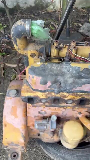 Động cơ xe ủi màu vàng cam. Mua bán Phương tiện khác tại Huyện Củ Chi Tp Hồ Chí Minh được đăng bởi Lê Bảo hình 1