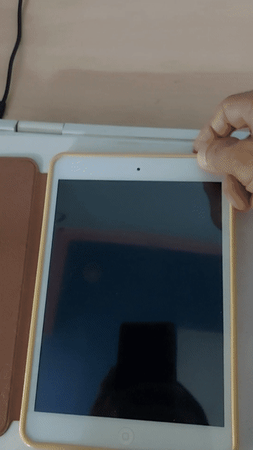 Apple iPad Mini 2 Trắng, Xám. Mua bán Máy tính bảng tại Quận Tân Bình Tp Hồ Chí Minh được đăng bởi Tan Pham hình 1