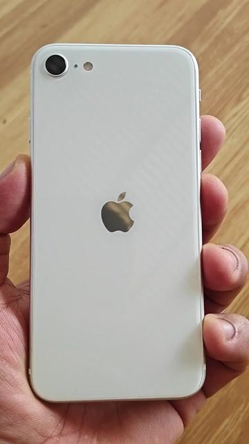 Apple iPhone SE 2020 128GB Trắng Nhật 99%. Mua bán Điện thoại tại Huyện Định Quán Đồng Nai được đăng bởi Trần Tiến Đạt hình 1