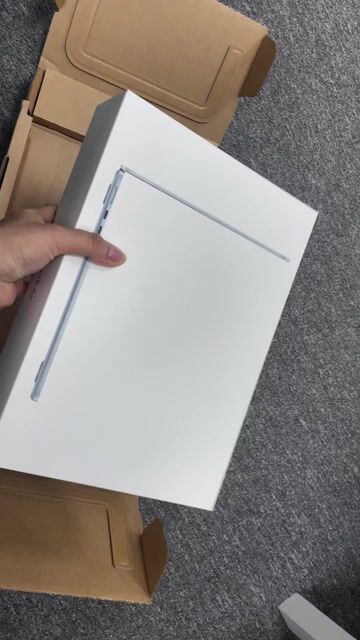 Apple MacBook Air M4 VN 13.6inch Blue Sky New Seal. Mua bán Laptop tại Quận Phú Nhuận Tp Hồ Chí Minh được đăng bởi Nguyễn Thái Hiển hình 1