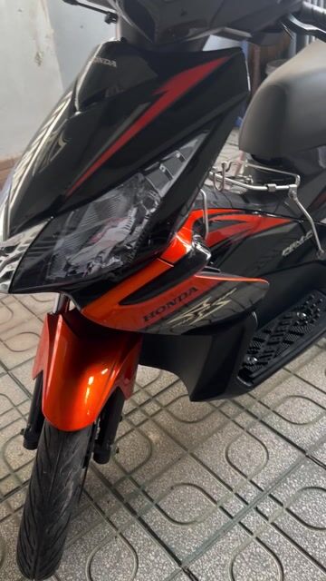 Honda Air Blade 2009 Cam đen 5000km. Mua bán Xe máy tại Thành phố Thuận An Bình Dương được đăng bởi Nguyễn nguyen hình 1