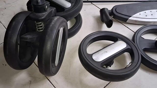 Phụ kiện xe đẩy Nhựa, Kim loại. Mua bán Mẹ và bé tại Huyện Bình Chánh Tp Hồ Chí Minh được đăng bởi THẾ GIỚI TÀI LỘC  hình 1