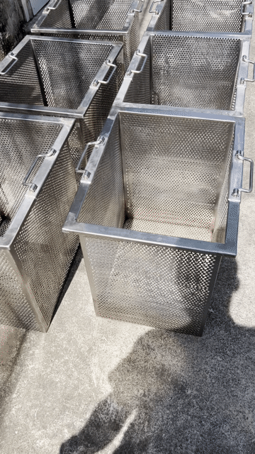 Lồng nhúng Inox 304 có tay cầm 40x50x cao 50cm. Mua bán Dụng cụ nhà bếp tại Huyện Trảng Bom Đồng Nai được đăng bởi hàng bãi 60 hình 1