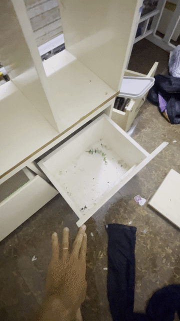 Kệ trưng bày Gỗ MDF Trắng Sơn bóng Có ngăn kéo Cũ. Mua bán Tủ, kệ gia đình tại Quận Bình Tân Tp Hồ Chí Minh được đăng bởi Nguyễn Luân hình 1