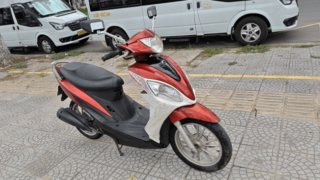 Kymco Candy 50cc 2014 Đỏ Trắng. Mua bán Xe máy tại Quận Hải Châu Đà Nẵng được đăng bởi Nguyễn Nam hình 1