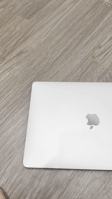 Apple Macbook Air 2020 512GB Bạc. Mua bán Laptop tại Quận Thanh Xuân Hà Nội được đăng bởi Vũ Thị Ngọc Ánh hình 1