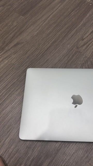 Apple Macbook Air 2020 512GB Bạc. Mua bán Laptop tại Quận Thanh Xuân Hà Nội được đăng bởi Vũ Thị Ngọc Ánh hình 1