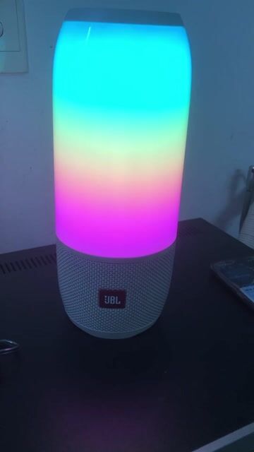 Loa Bluetooth JBL Pulse 3 Trắng. Mua bán Tivi, Âm thanh tại Quận 1 Tp Hồ Chí Minh được đăng bởi Lê Tấn Viên hình 1