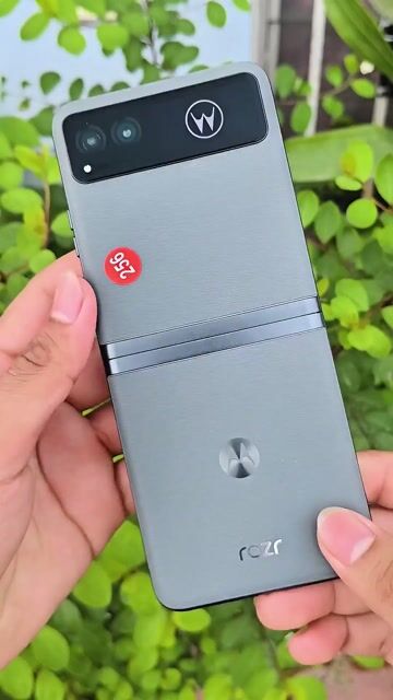 Motorola Razr 40 5G 8GB/128GB. Mua bán Điện thoại tại Quận Thanh Xuân Hà Nội được đăng bởi Em Vũ PlayMobile hình 1