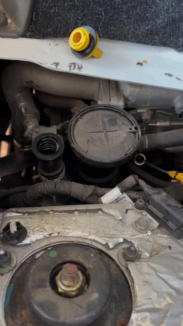 Tải TaTa 1,2 Tấn 2023 thùng kín 2m8 máy dầu. Mua bán Xe tải, xe ben tại Thành phố Thuận An Bình Dương được đăng bởi Xe Tải Sài Gòn hình 1