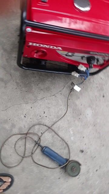 Máy phát điện Honda EP2500CX mới 90%. Mua bán Đồ chuyên dụng, Giống nuôi trồng tại Huyện Trảng Bàng Tây Ninh được đăng bởi BÒ ĐỰC  hình 1