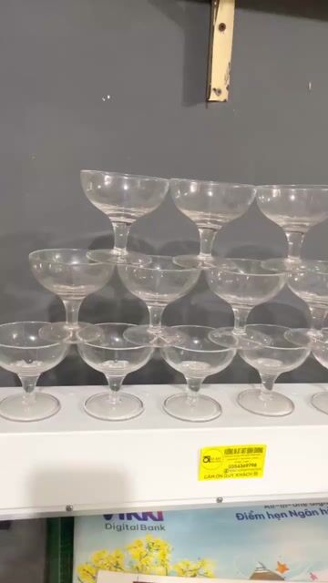 Thanh lý Ly rượu Mica trong suốt 12 cái - 50K. Mua bán Dụng cụ nhà bếp tại Thành phố Thủ Dầu Một Bình Dương được đăng bởi KIM YẾN hình 1
