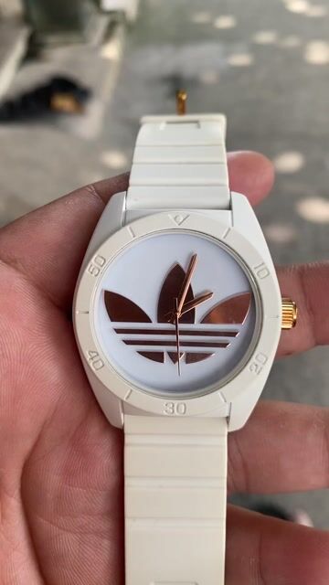Đồng hồ Adidas Santiago Nhựa Trắng 9/10. Mua bán Đồng hồ tại Huyện Hóc Môn Tp Hồ Chí Minh được đăng bởi Giày Hiệu Cũ hình 1