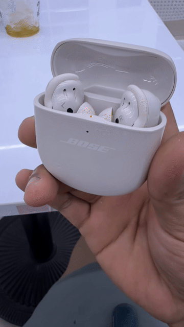 Tai nghe Bose quietcomfort earbuds. Mua bán Tivi, Âm thanh tại Thành phố Dĩ An Bình Dương được đăng bởi Tân Kevin hình 1