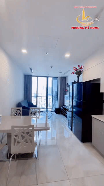 Cho thuê Căn hộ Chung cư Vinhomes Golden River BaSon Quận 1 Tp Hồ Chí Minh diện tích 50 m² giá 23 triệu/tháng