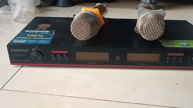 Micro không dây Shure UGX10 II. Mua bán Tivi, Âm thanh tại Huyện Thái Thụy Thái Bình được đăng bởi ninh kiên hình 1