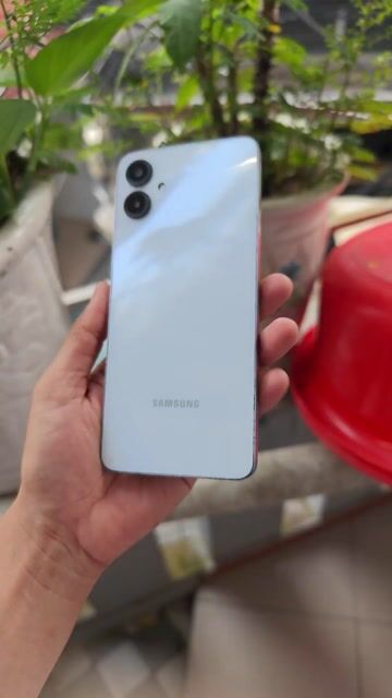 Samsung Galaxy A06 Trắng Đã sử dụng. Mua bán Điện thoại tại Quận Thanh Khê Đà Nẵng được đăng bởi Anh đen hình 1