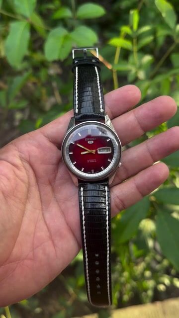Đồng hồ Seiko 5 Automatic Nam Đỏ. Mua bán Đồng hồ tại Quận Ninh Kiều Cần Thơ được đăng bởi LN hình 1