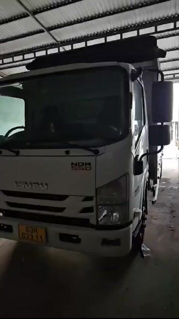 Isuzu 2022 NQR 550 thùng inox. mui bạc , màu trắng. Mua bán Xe tải, xe ben tại Huyện Châu Thành Tiền Giang được đăng bởi Nguyễn Nhật hình 1