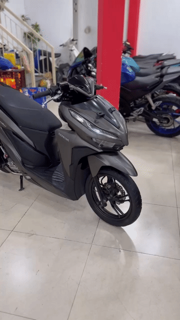 Honda Vario 150 Xám 43.000 km. Mua bán Xe máy tại Quận 6 Tp Hồ Chí Minh được đăng bởi Cửa Hàng Xe Máy Hoà Bùi hình 1