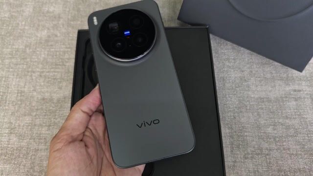 Vivo X300 Pro 16/512GB Quốc Tế Like New Fullbox . Mua bán Điện thoại tại Quận 3 Tp Hồ Chí Minh được đăng bởi Minh Phạm hình 1