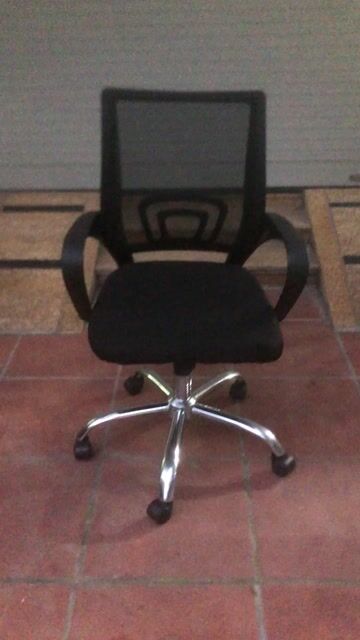 Ghế xoay văn phòng Lưới Inox. Mua bán Nội thất, đồ gia dụng khác tại Quận Hà Đông Hà Nội được đăng bởi HÀ HUYỀN hình 1