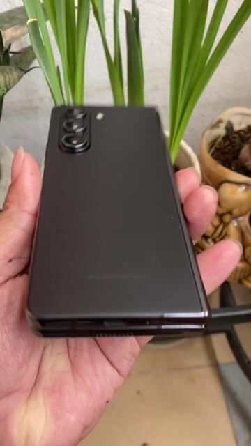 Samsung Fold 5 256GB Đen 99% nguyên rin , áp suất. Mua bán Điện thoại tại Quận Hải Châu Đà Nẵng được đăng bởi Linh  hình 1