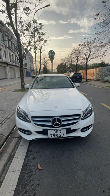 Mercedes-Benz C200 2015 Trắng 83000 km. Mua bán Ô tô tại Quận Nam Từ Liêm Hà Nội được đăng bởi Lê Ngọc Tùng hình 1