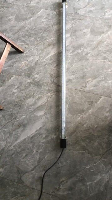 Đèn LED Solar Đỏ 1m12 Tốt. Mua bán Phụ kiện, Thức ăn, Dịch vụ tại Thành phố Bà Rịa Bà Rịa - Vũng Tàu được đăng bởi Penalty hình 1
