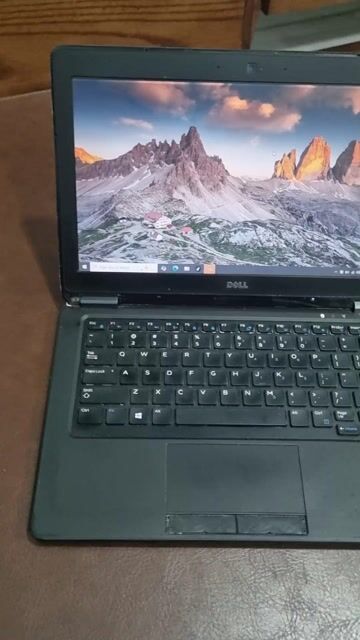 Dell Latitude E7250 Core i7 8GB/256GB. Mua bán Laptop tại Huyện Hòa Vang Đà Nẵng được đăng bởi PHÚC hình 1