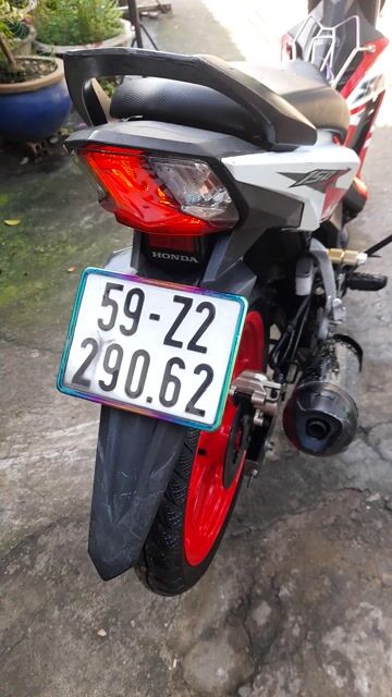 Honda Sonic. Mua bán Xe máy tại Quận 7 Tp Hồ Chí Minh được đăng bởi Anh Tuấn  hình 1