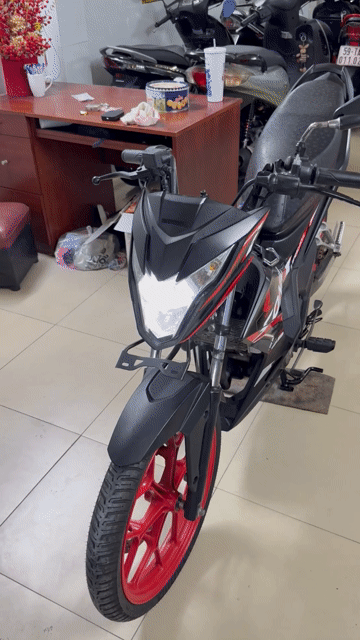 Honda Sonic 150cc Chính Chủ BSTP Zin đẹp keng 99%. Mua bán Xe máy tại Quận Bình Tân Tp Hồ Chí Minh được đăng bởi Cửa Hàng Xe Máy Gia Kiệt hình 1