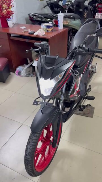 Honda Sonic 150cc Chính Chủ BSTP Zin đẹp keng 99%. Mua bán Xe máy tại Quận Bình Tân Tp Hồ Chí Minh được đăng bởi Cửa Hàng Xe Máy Gia Kiệt hình 1